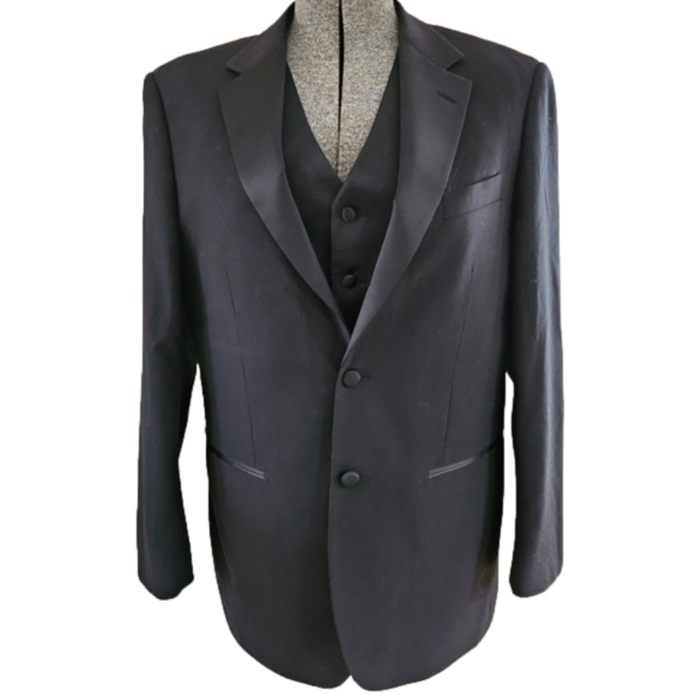 Men's Giorgio Fiorello Milano Italy Black3 Piece Super 150's Satiny Tuxedo-40/34